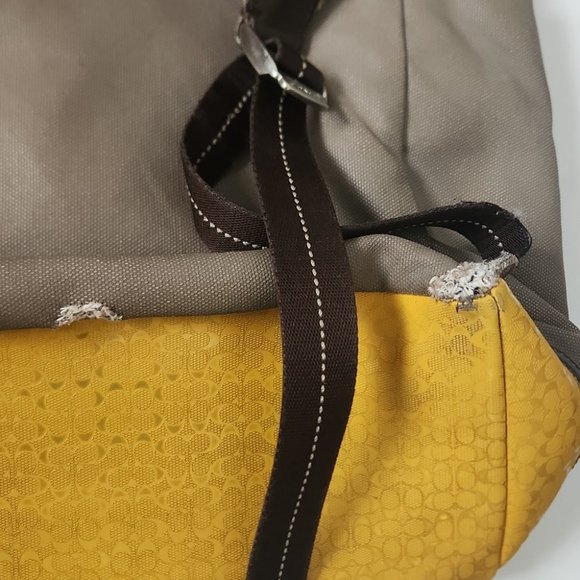*SOLD* COACH | HERITAGE SIGNATURE EMBOSSED coated CANVAS BACKPACK yellow brown - Picture 7 of 11